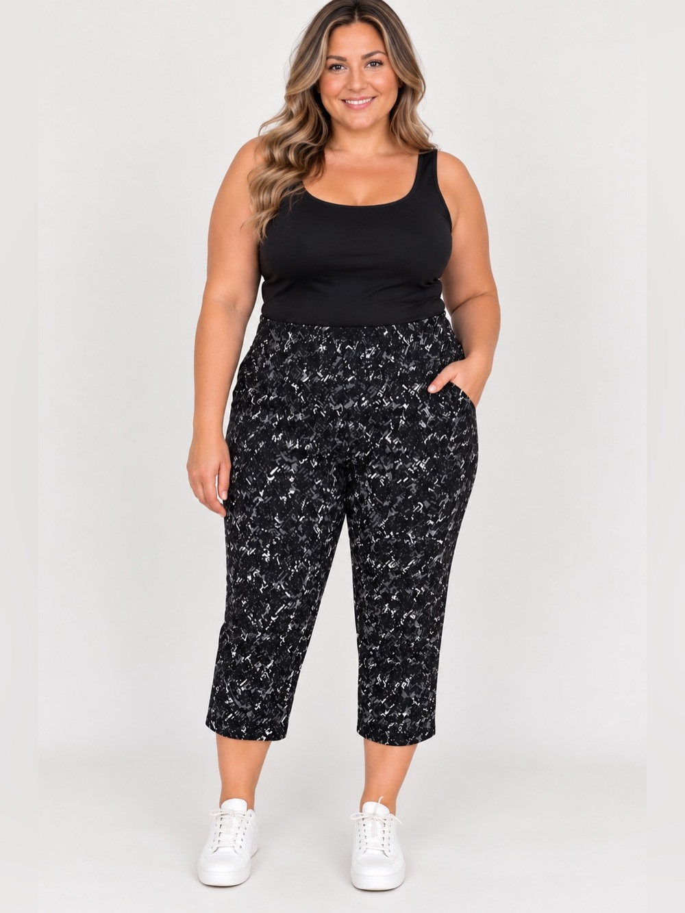 LIVI for Lane Bryant Black and White Abstract Print Capri Leggings 18/20